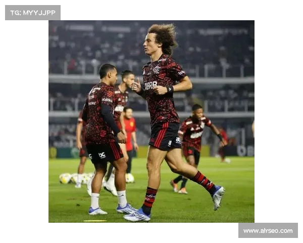 大卫路易斯多面手踢球位置战术深度剖析与实战应用